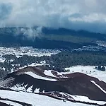 La Finestra Sull'etna Дом отдыха Лингуаглосса